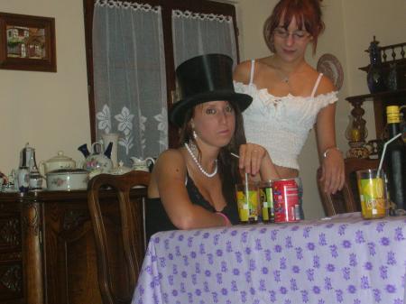 MoI fEaT LN...