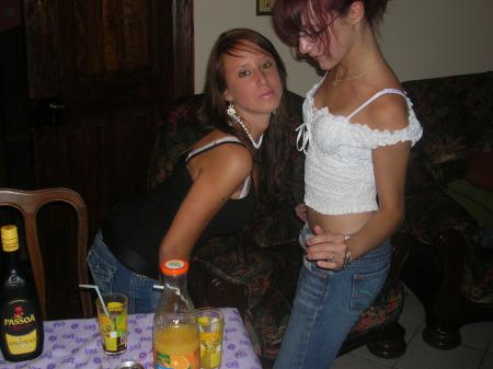 MoI fEaT LN...