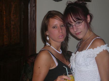 MoI fEaT LN...