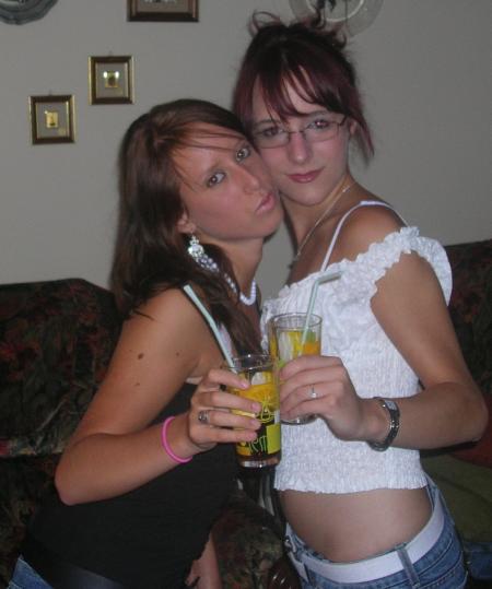 MoI fEaT LN...